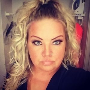 Meet your Posher, Holly